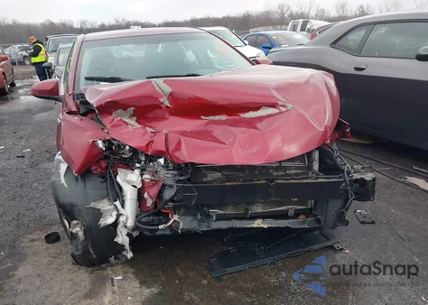 2016 Toyota Camry Hybrid Le z USA, uszkodzony, nr VIN 4T1BD1FK6GU198402